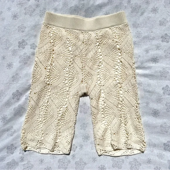 NEW HELMUT LANG CREAM CROCHET BIKER SHORTS - Picture 2 of 7